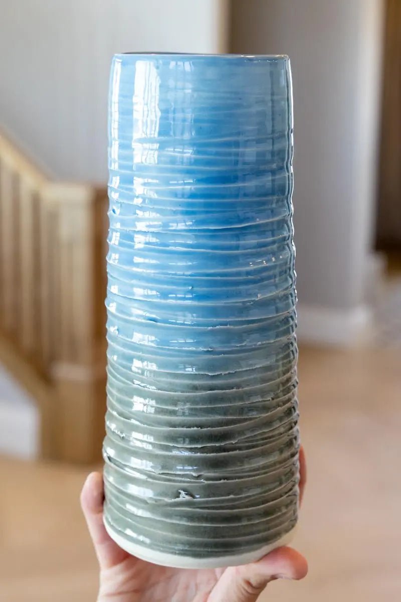 Large/XL Decorative Porcelain Textured Flower Vase (Sky Blue to Gray)