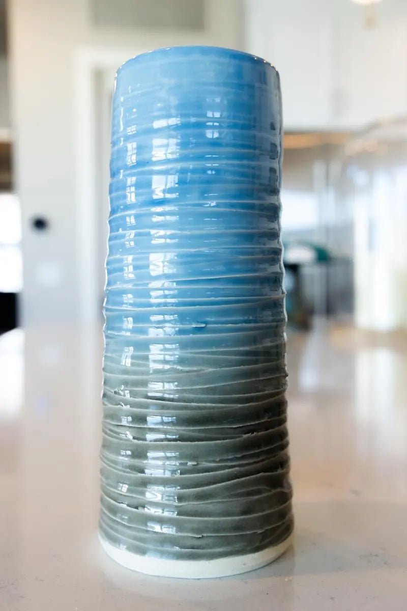 Large/XL Decorative Porcelain Textured Flower Vase (Sky Blue to Gray)
