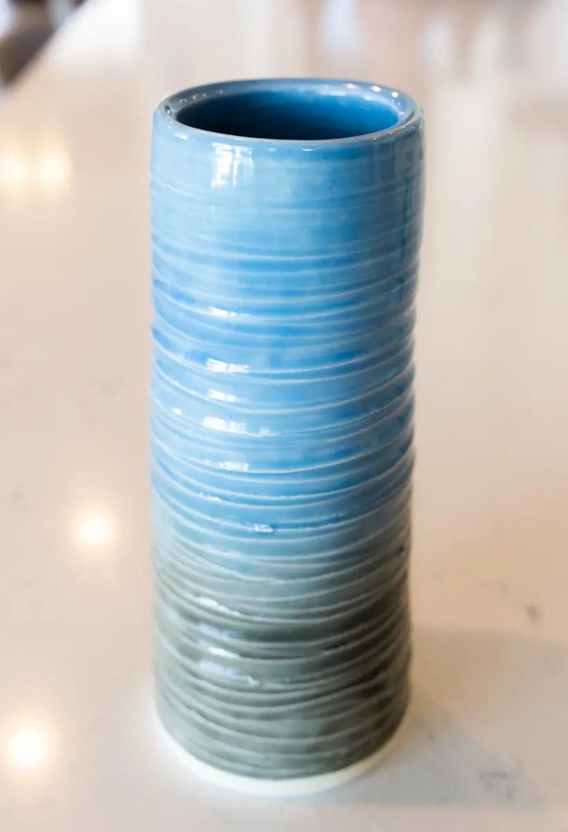 Large/XL Decorative Porcelain Textured Flower Vase (Sky Blue to Gray)