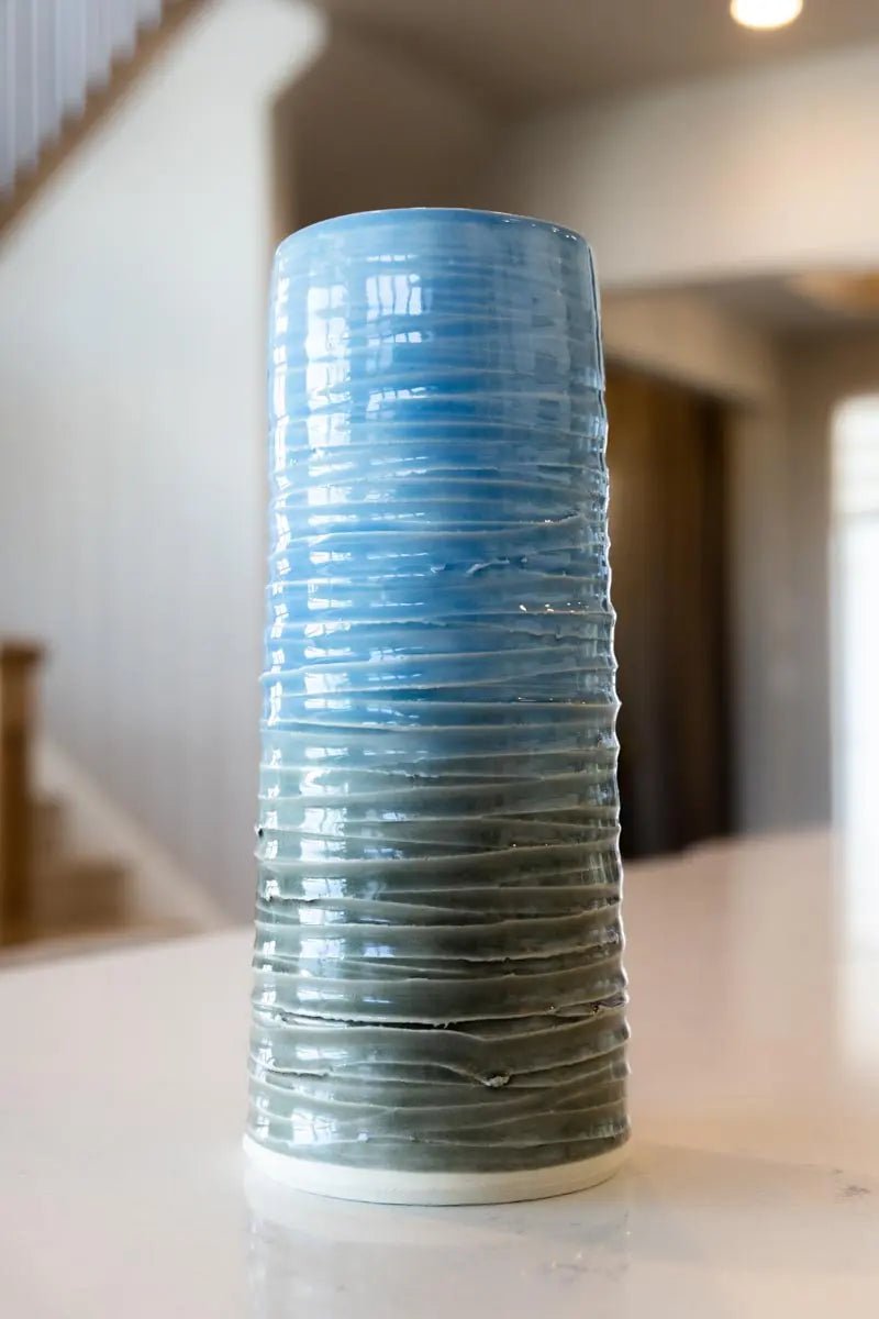 Large/XL Decorative Porcelain Textured Flower Vase (Sky Blue to Gray)